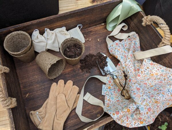 Child's Leather Gloves - Image 4